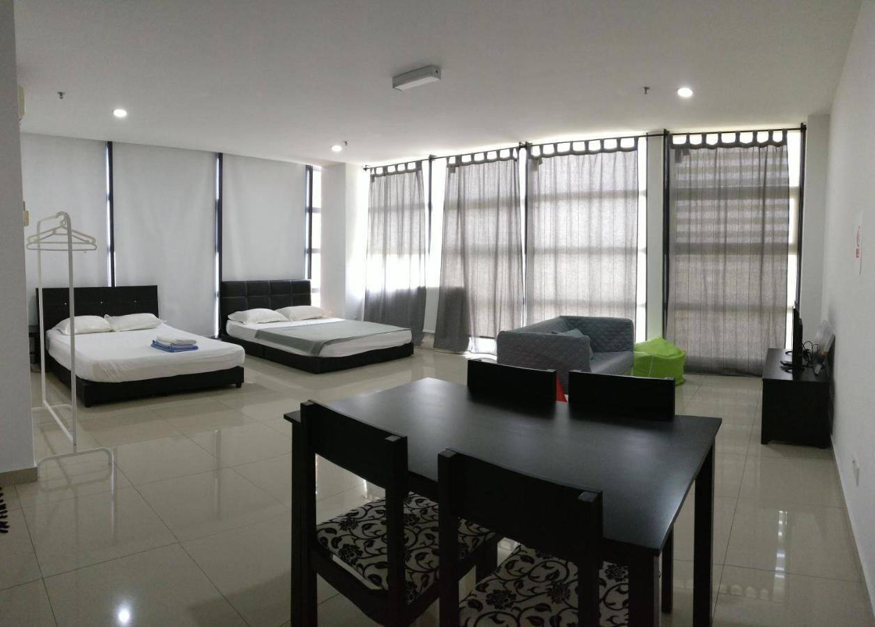 Appartement Pj5 Soho By Wsy à Petaling Jaya Extérieur photo