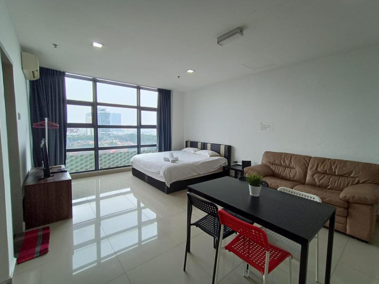 Appartement Pj5 Soho By Wsy à Petaling Jaya Extérieur photo